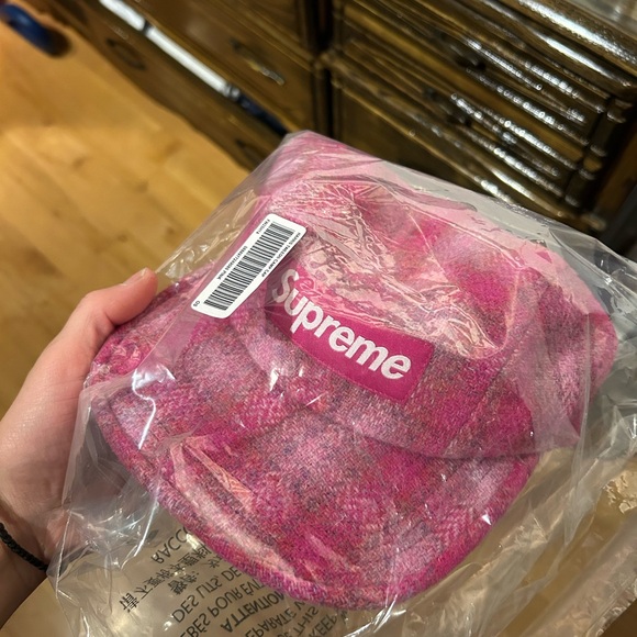 Supreme Pink Harris Tweed Cap - Picture 4 of 4